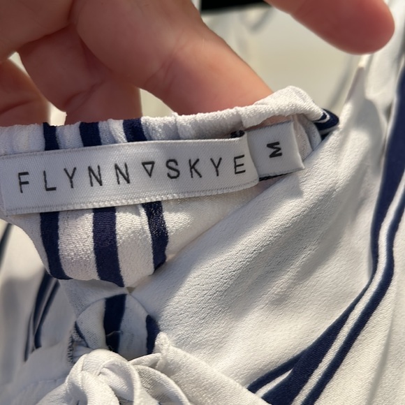 NWT Flynn Skye halter blue & white stripe dress, size M. - Picture 4 of 6